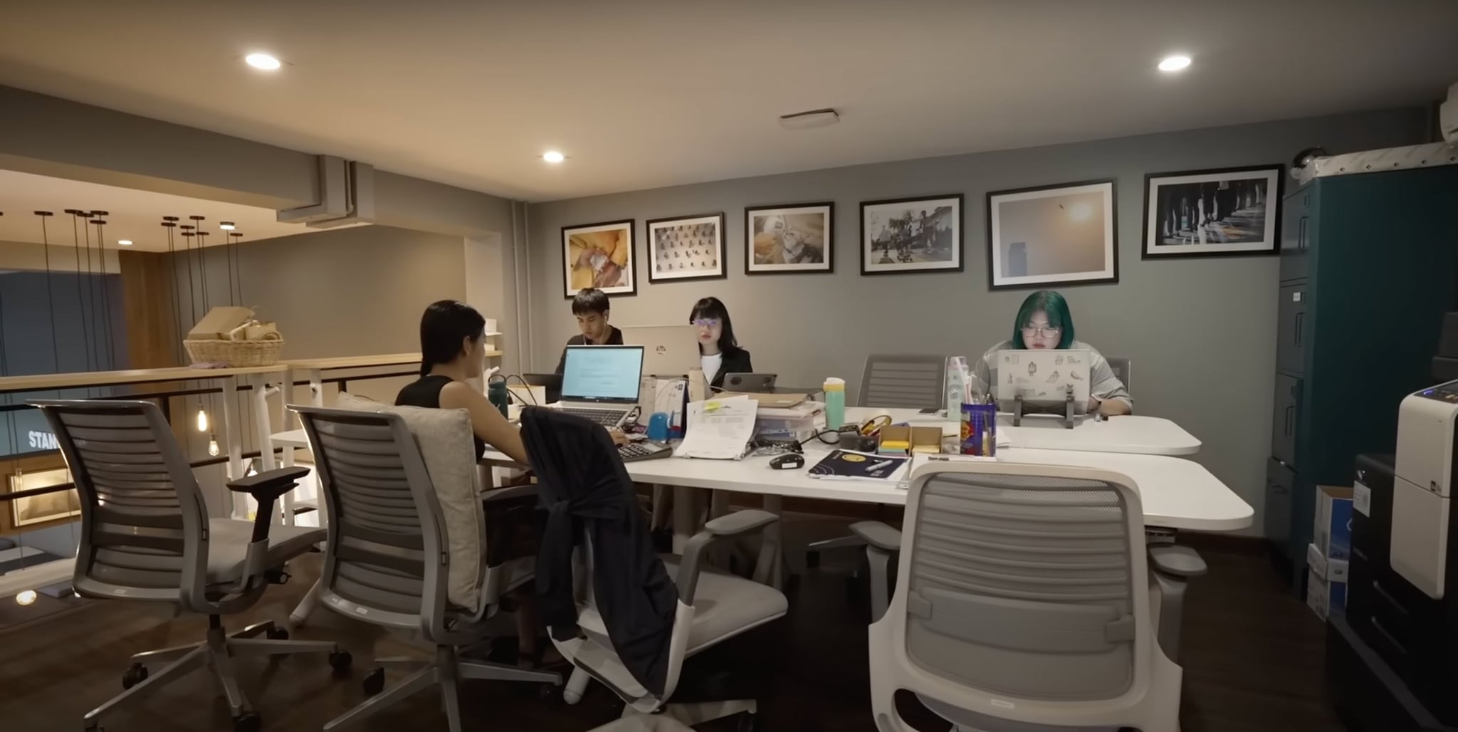 THE STANDARD office 3